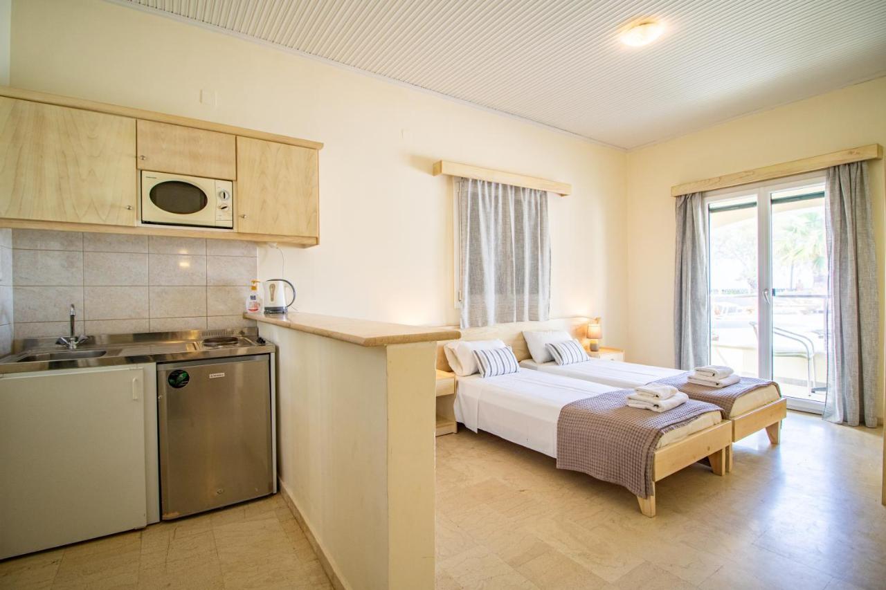 Sunrose Beach Aparthotel Acharavi  Exterior photo