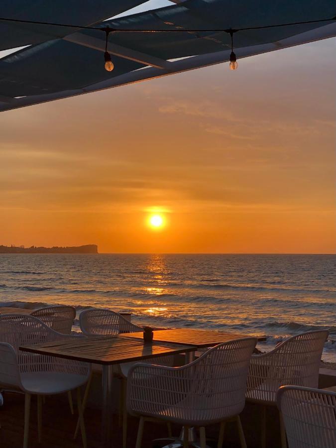 Sunrose Beach Aparthotel Acharavi  Exterior photo