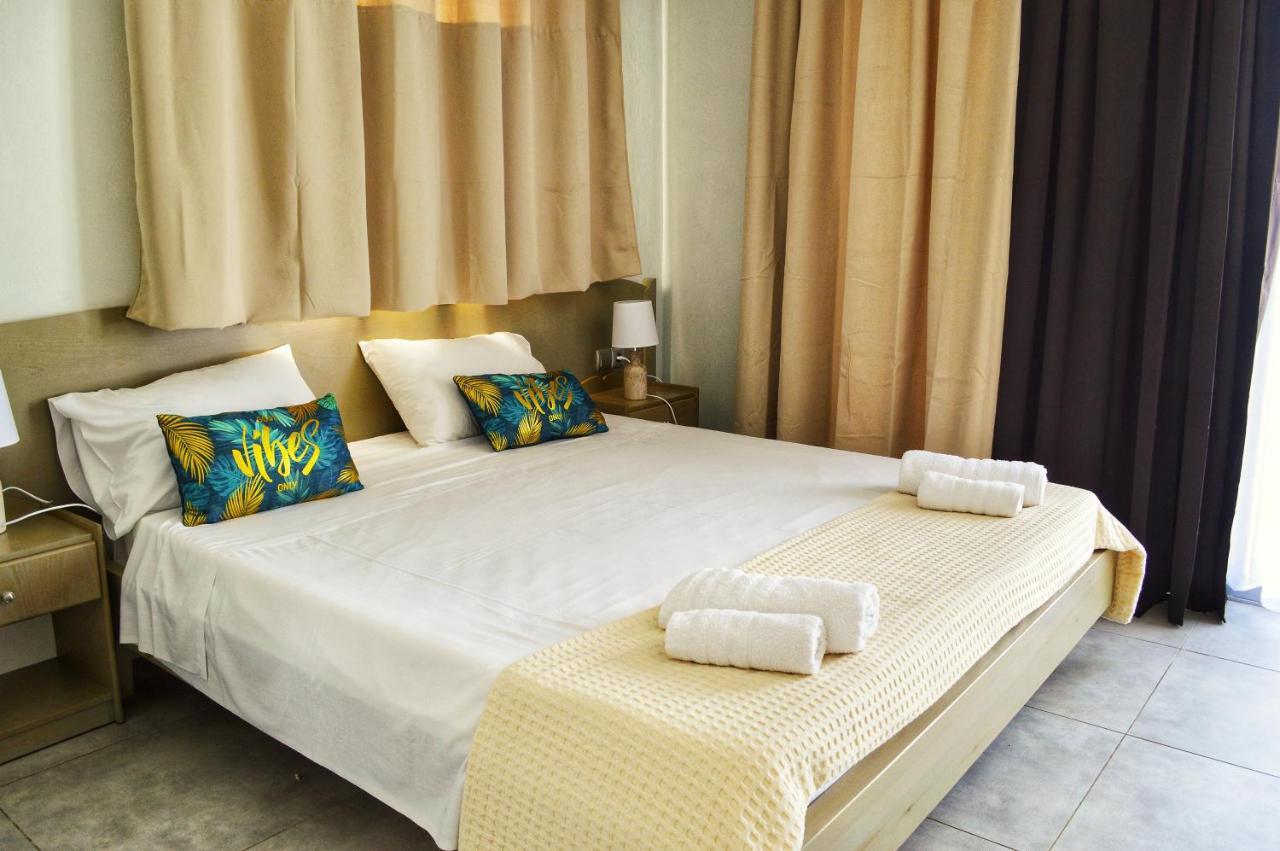 Sunrose Beach Aparthotel Acharavi  Exterior photo